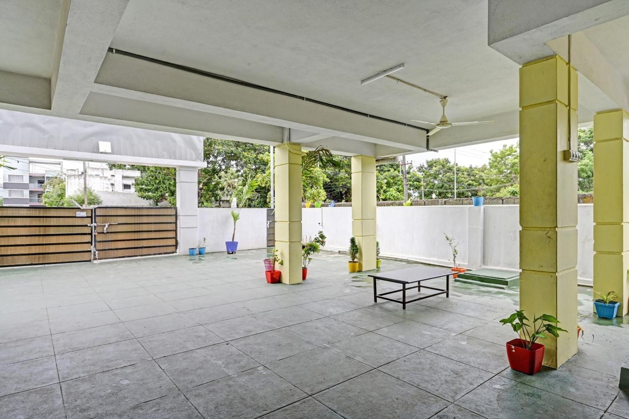 Hotel O Coastal Inn Luxury Service Apartments Kakinada Exterior photo